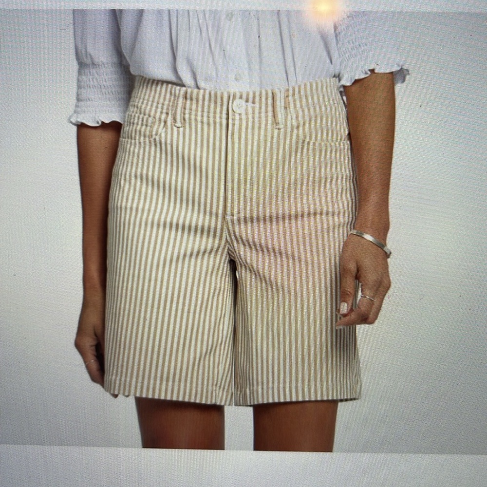 NYDJ striped Bermuda shorts, NWT, size 4